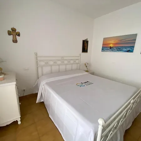 M420 - Marcelli, Comodo Trilocale Con Doppio Terrazzo E Aria Condizionata *